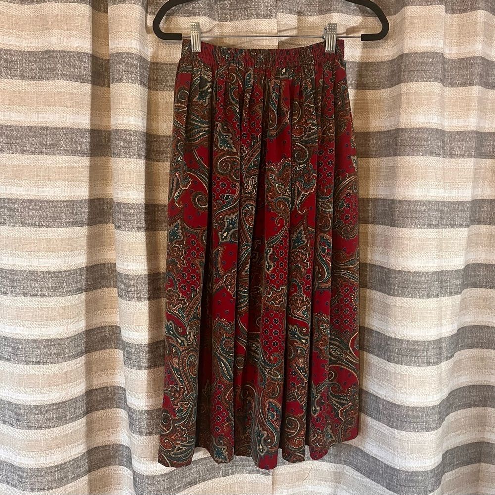 Alfred Dunner Red Paisley Pleated Midi Skirt Size 8